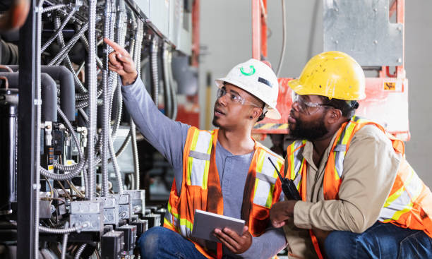 Best Local Electrician Companies  in Paisley, FL